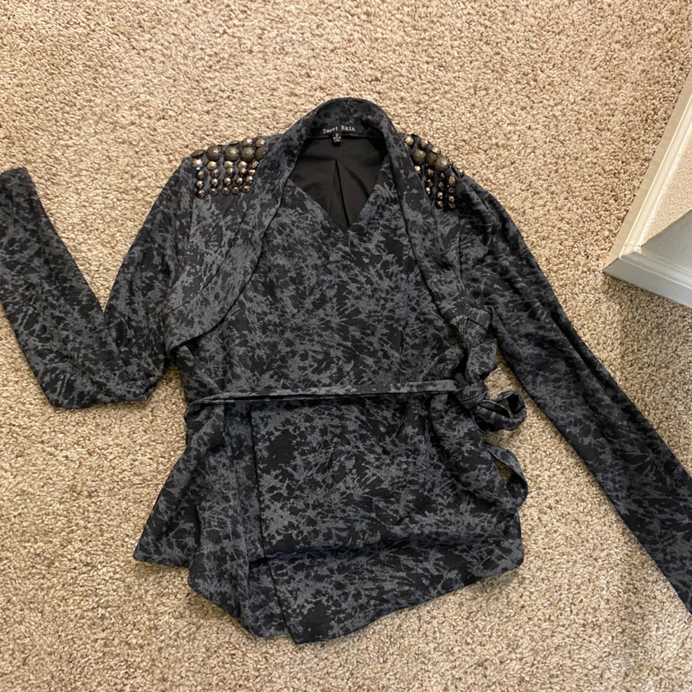 Black and Gray blazer